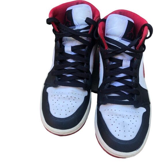 2020 Nike Air Jordan 1 Mid Gym Red Black White Size 9 - Picture 16 of 16